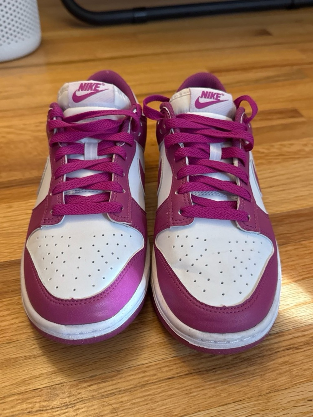 Nike White and Fuchsia Low-Top Sneakers